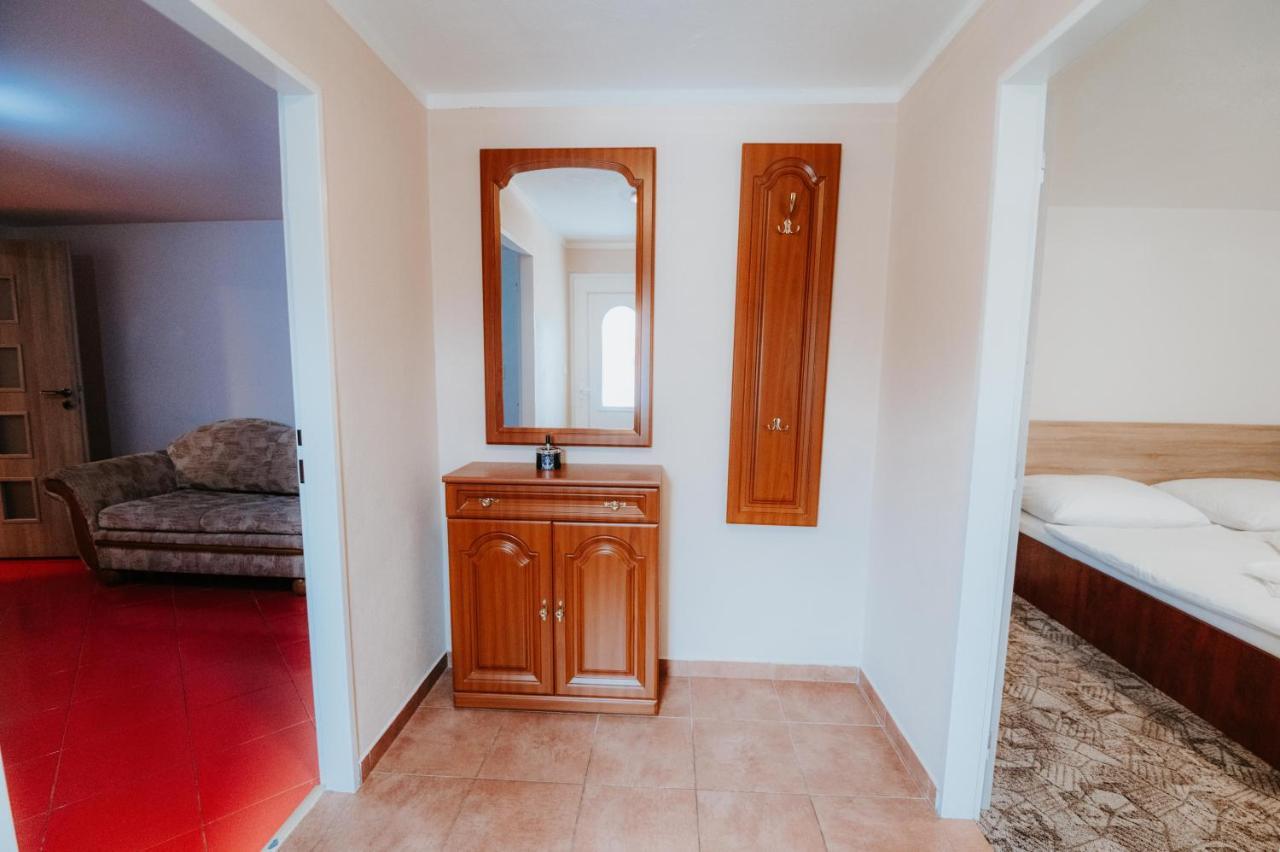 Ard Apartments - Levice Luaran gambar