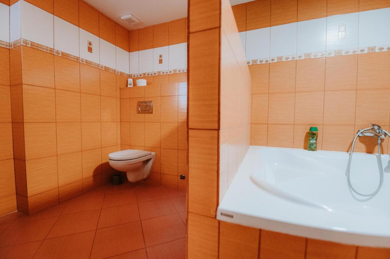 Ard Apartments - Levice Luaran gambar