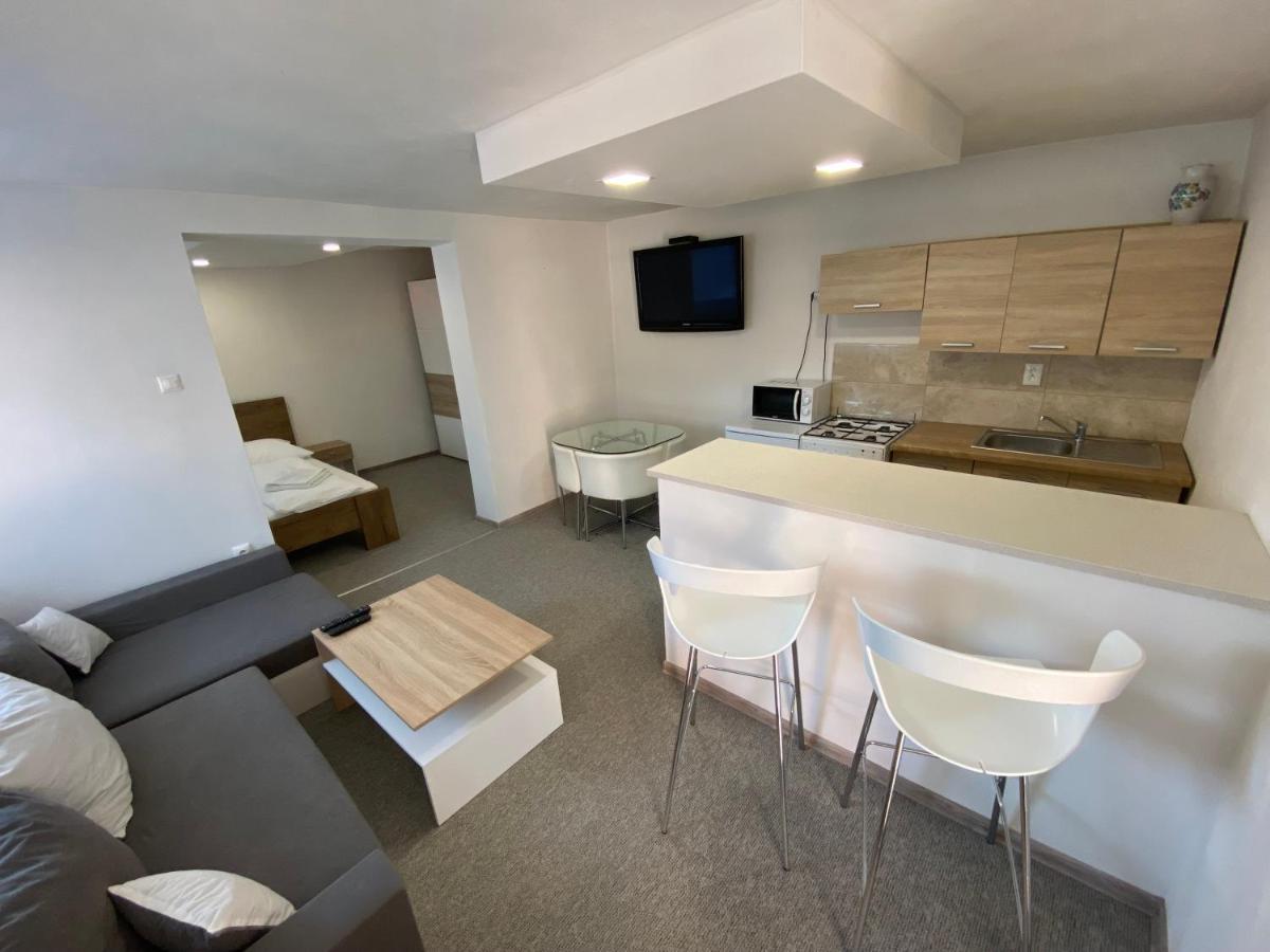 Ard Apartments - Levice Luaran gambar